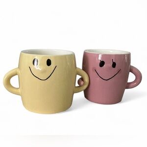 Cheerful Smiley Face Mug Duo - Yellow and Pink